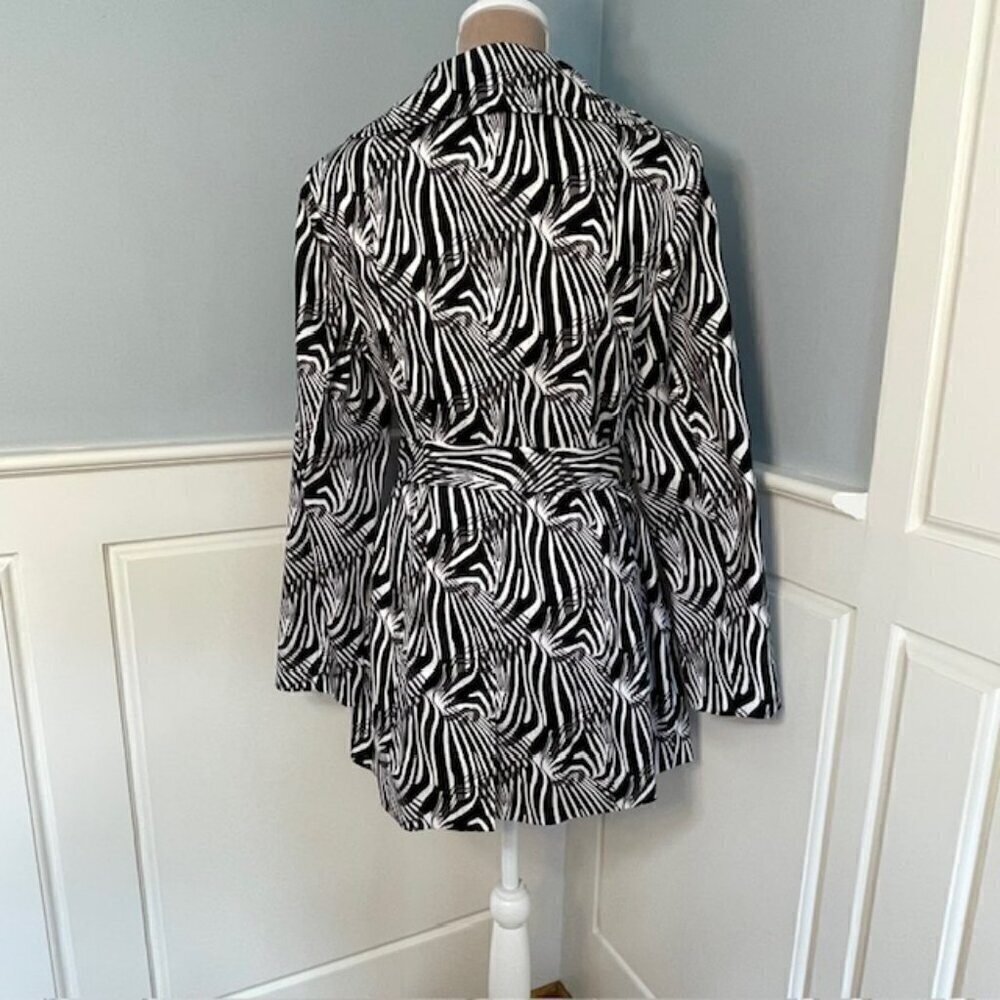 Doncaster Trench Coat Belted Abstract Print Black & White Size 12 - Picture 6 of 9